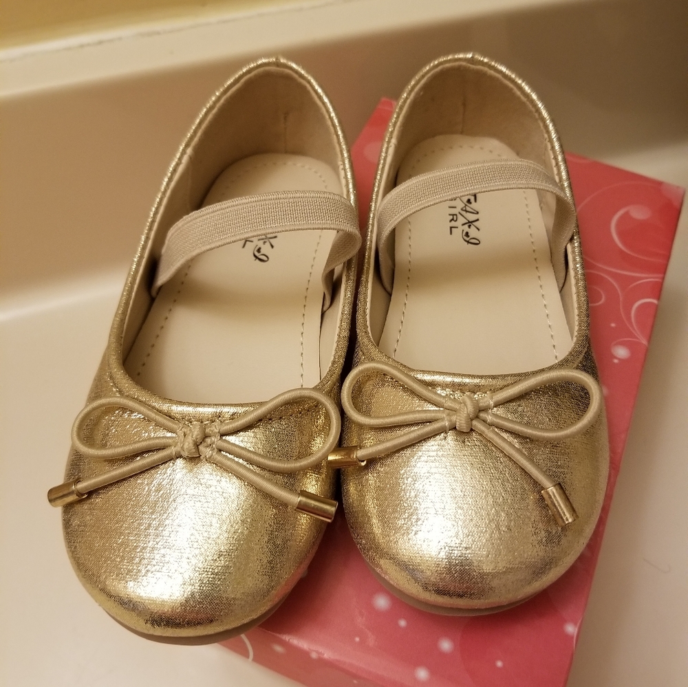 Taxi girl dress shoes